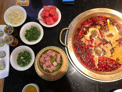 -潮火锅·麻辣牛肉火锅(观音桥方圆·LIVE店)