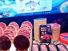 -雍容荟帝王蟹活龙虾展台自助(IFS黑金店)
