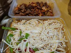-马克力木手抓炕锅烤羊肉(盐湖一小区店)