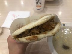 肉夹馍-魏家凉皮(翟营南大街店)