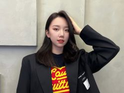 -变画·发型STUDIO