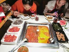 番茄锅底-海底捞火锅鲜切牛肉主题店(长寿路店)