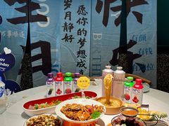 -嗨辣小聚·盘锦河蟹·海鲜烧烤龙虾(盘锦十年好店)
