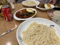 -歹歹的加个面过油肉拌面