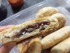 豆沙烧饼-朱记小郑酥烧饼(建康路店)