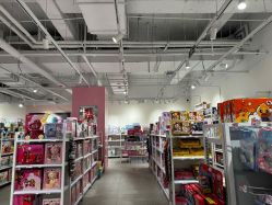 -嗨本可潮玩仓(大兴大悦春风里店)