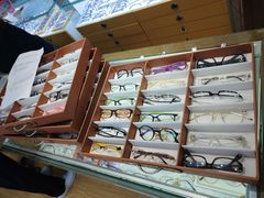 -广州宝岛眼镜武汉和光眼镜市场西区店