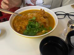 -缅华南国小食店