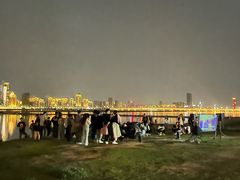 -秋水广场