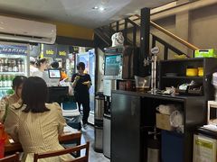 -BHC炸鸡(明洞总店)