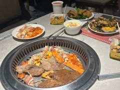 -汉金城海鲜烤肉自助百汇(威海威高广场店)