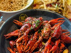 -肥肥虾庄·金牌油焖大虾(汉街SKP店)