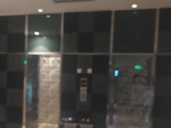 -裕龙汤泉