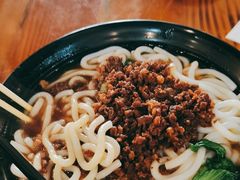 -丽虹云南过桥米线(兴工街店)