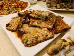 -渔中舟海鲜大排档(普陀沈家门店)