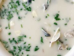 -美顺香食府鱼头老店(雪野湖店)