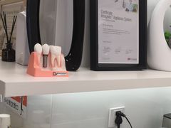 -维乐口腔(美维云门诊陆家嘴店)
