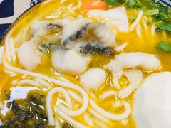 -鑫花溪牛肉米粉(凤凰街创始总店)