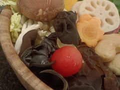 -湊湊火锅·茶憩(打浦桥日月光店)