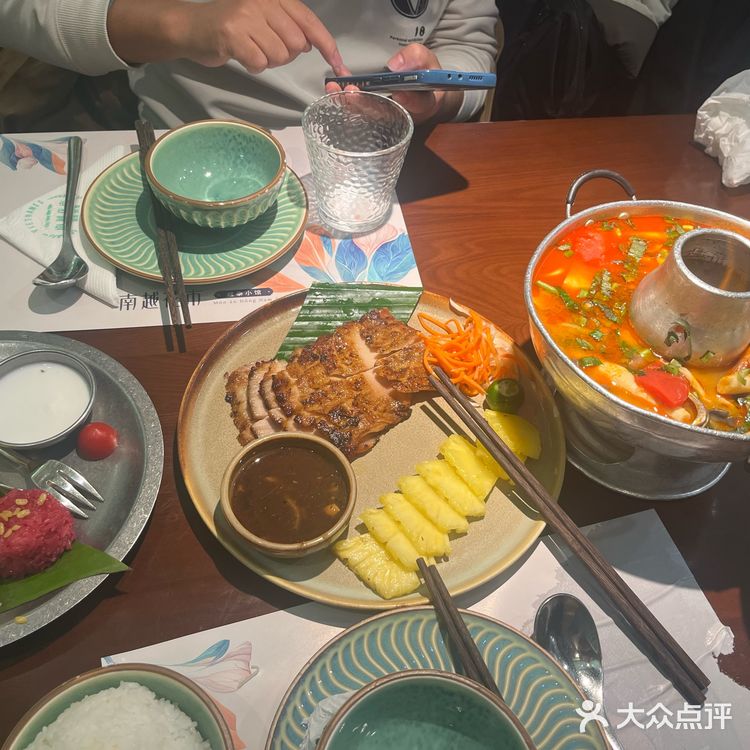 泰式套餐大满足～越泰小馆