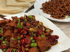 京酱肉丝-川人川菜馆·小龙虾·鲜虾现做(黄山路店)