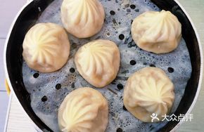 A Lan's Home-style Soup Dumplings
