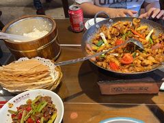 -富正毅三下锅·湘西韵味(天门山索道店)