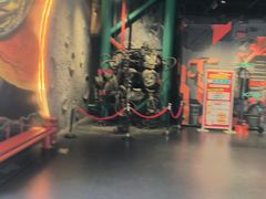 -极限PLAY运动娱乐新世界·团建派对潮玩休闲馆·室内蹦极高空游乐园