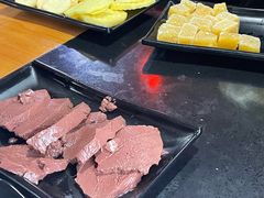 -果松木炭酸菜铜火锅·外婆参鸡汤