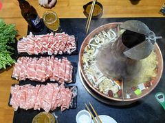 -果松木炭酸菜铜火锅·外婆参鸡汤