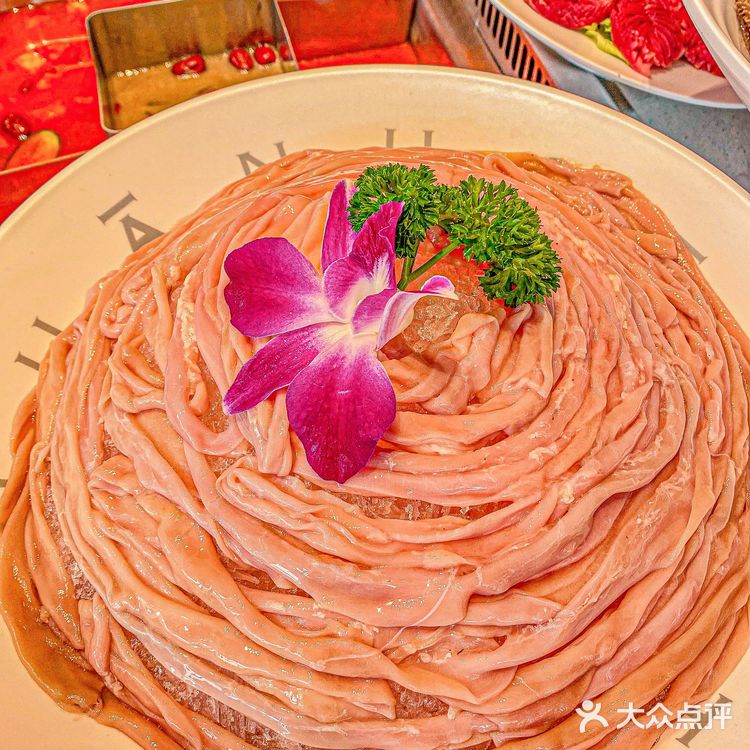 手切水牛毛肚爆脆!这家火锅太绝了