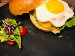 -HIGH FIVE哈福手工汉堡(桂林路店)