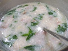 -标记美食新鲜猪杂(兴南大道店)