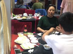 -南渝食府.墨脱石锅松茸鸡