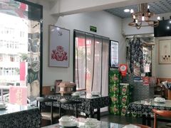 大堂-八两八金·莱芜特色炒鸡(市南漳浦路店)