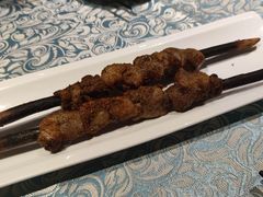 戈壁滩红柳烤肉-巴扎美食·新疆菜·西域歌舞表演餐厅(新疆大厦店)