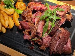 -卡普里披萨·牛扒·下午茶