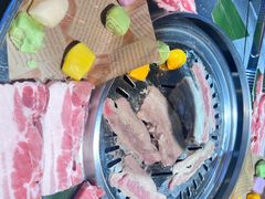 -哈哈碳都·牛肋条无限自助烤肉(宝龙店)