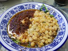-渝之汇牛肉豌杂面
