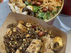 -鹤江桥·红油牛肉粉(SKP店)
