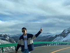 -贡嘎雪山