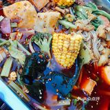 还等啥呢？城墙下的方盘油卤串串，好香哟
