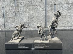 -侵华日军南京大屠杀遇难同胞纪念馆-停车场