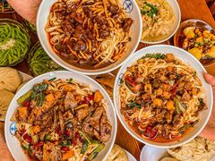 -李与白包子铺(桐梓林店)