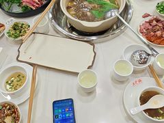 -土连锅·现熬养生汤锅(梁家巷店)
