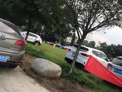 -海豚湾梦幻水上乐园