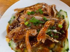 -侯记双流蘸水肥肠(阆中店)