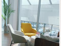 -宁波宝信宝马4S店(江北日湖店)