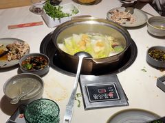 -喃喃椰·糟粕醋·椰子鸡火锅(七堡花园店)