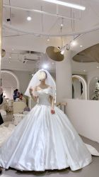 -艾米丽婚纱礼服